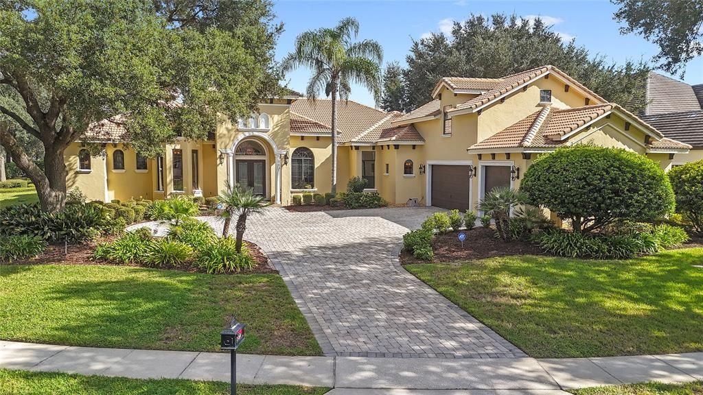 For Sale: $1,075,000 (5 beds, 4 baths, 4593 Square Feet)