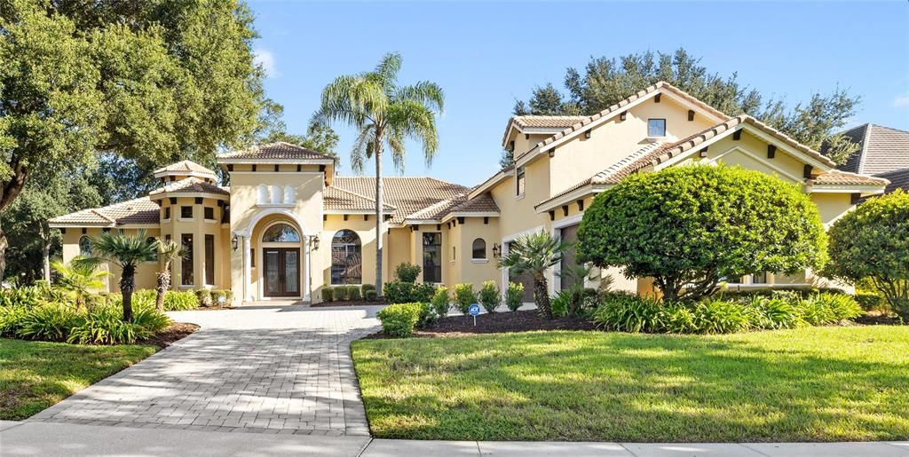 For Sale: $1,075,000 (5 beds, 4 baths, 4593 Square Feet)