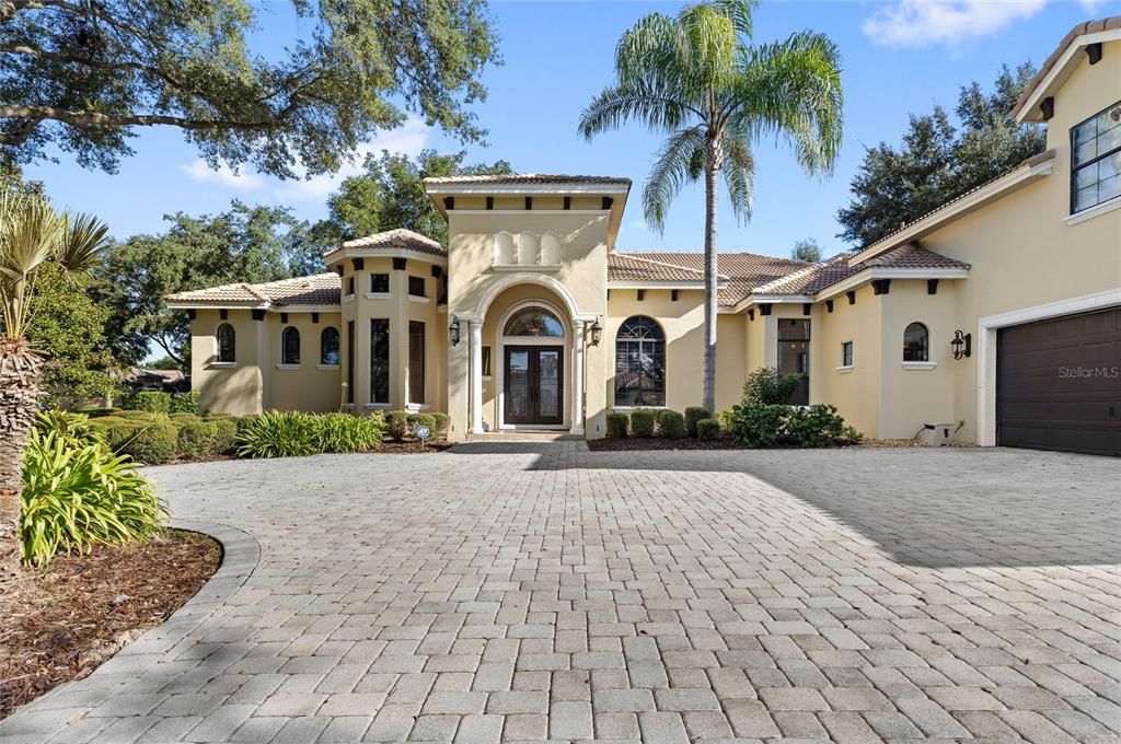 For Sale: $1,075,000 (5 beds, 4 baths, 4593 Square Feet)