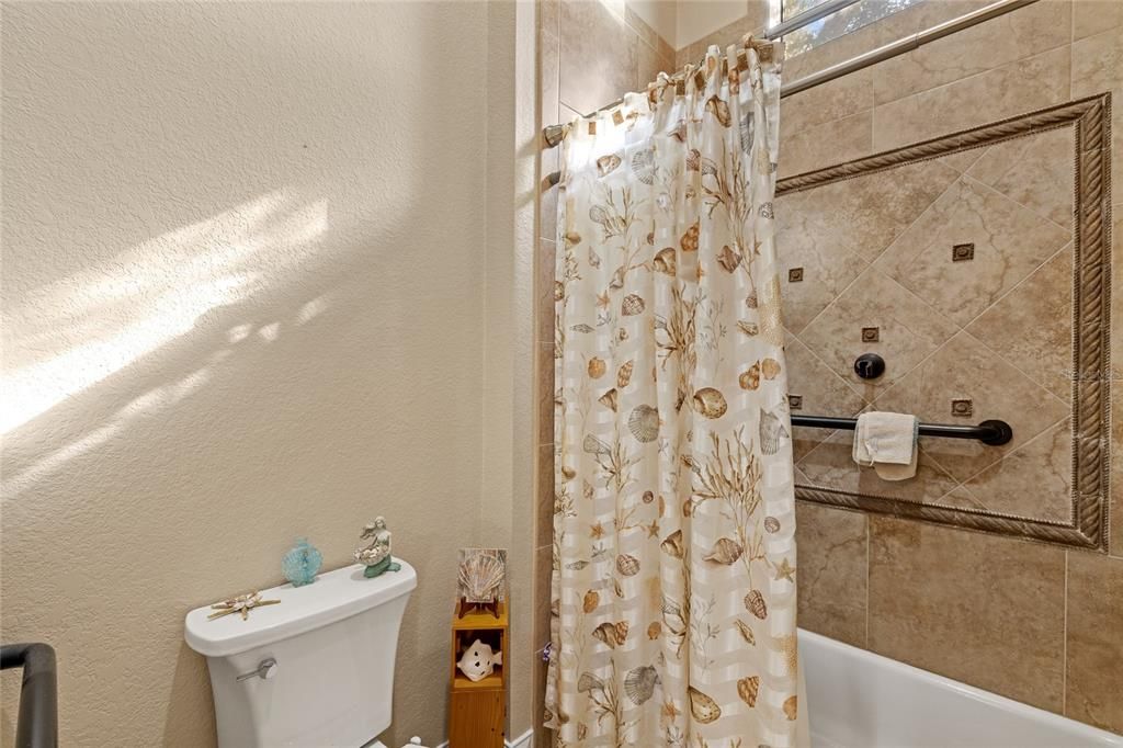 For Sale: $1,075,000 (5 beds, 4 baths, 4593 Square Feet)