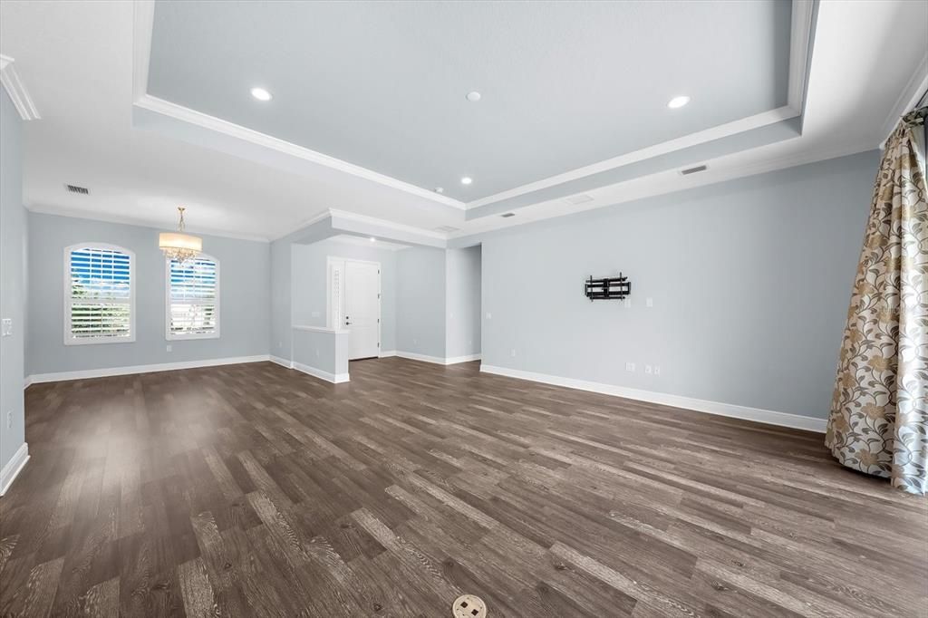 For Sale: $750,000 (3 beds, 2 baths, 2267 Square Feet)