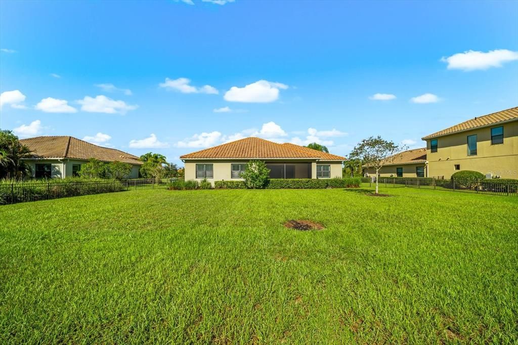 For Sale: $750,000 (3 beds, 2 baths, 2267 Square Feet)