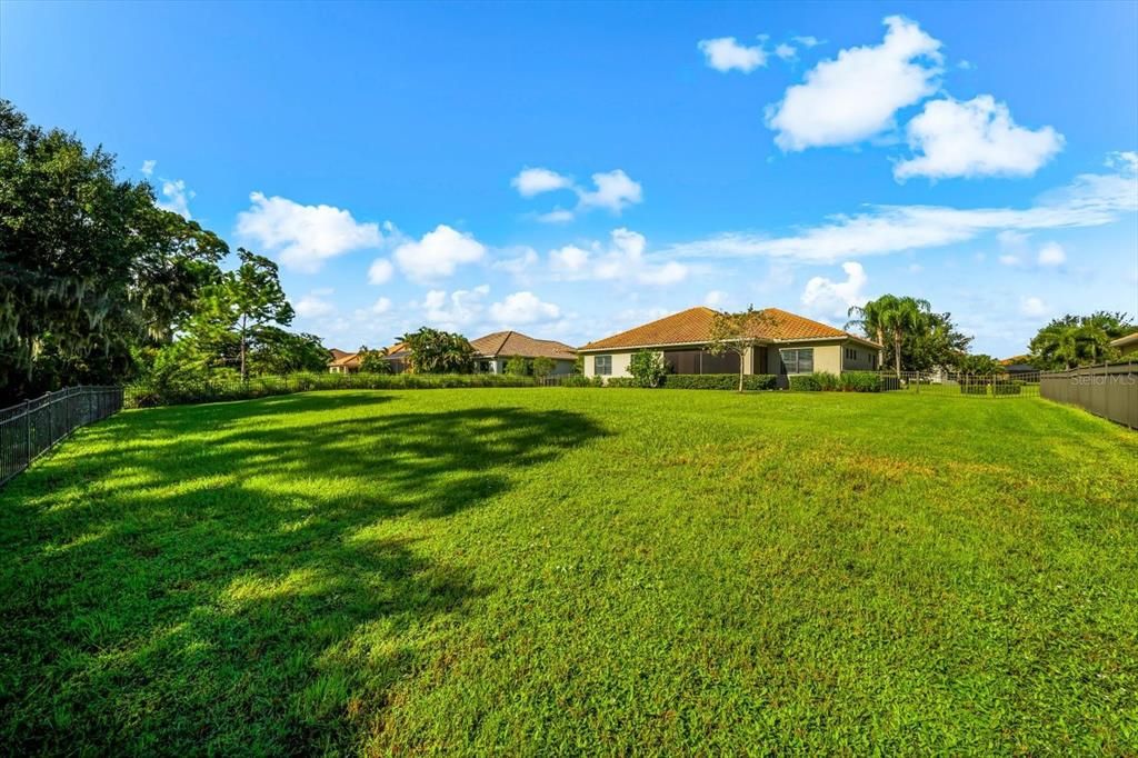 For Sale: $750,000 (3 beds, 2 baths, 2267 Square Feet)