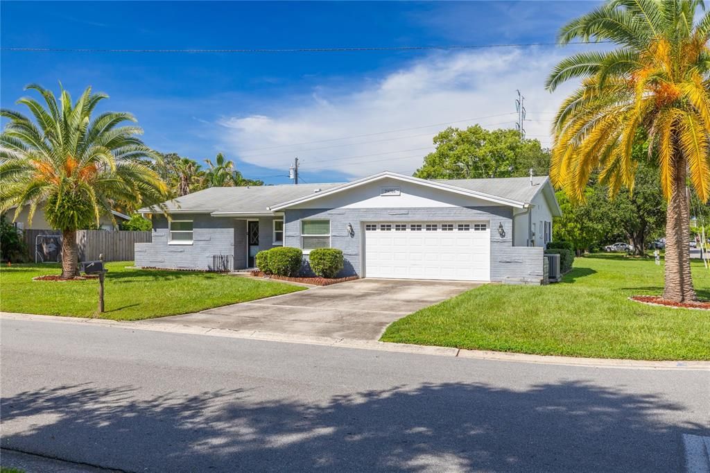 En Venta: $435,000 (3 camas, 2 baños, 1471 Pies cuadrados)
