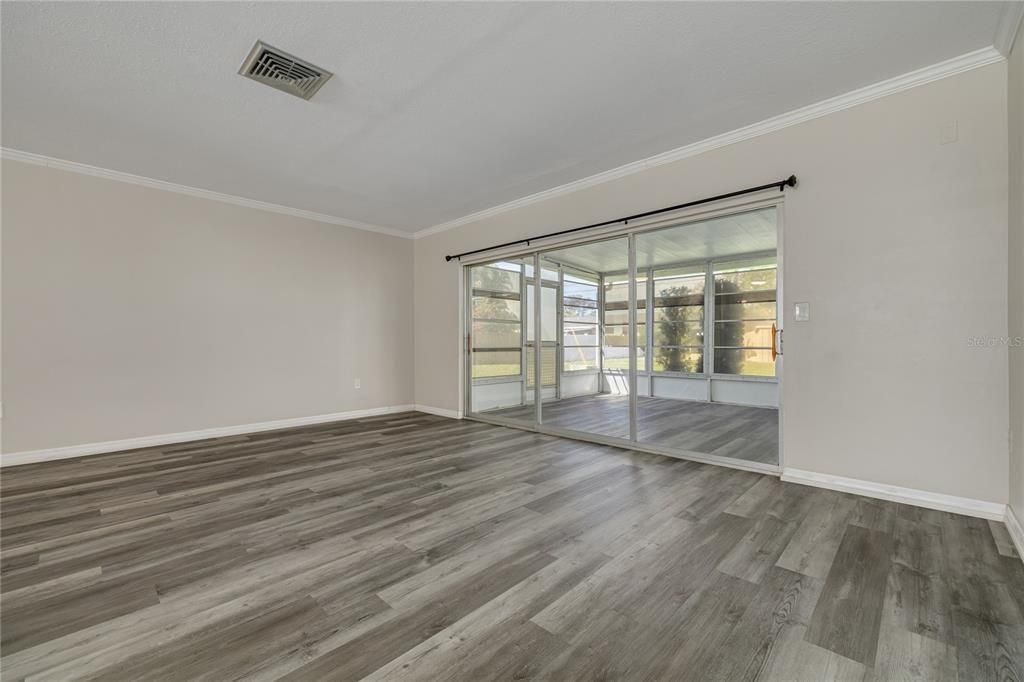 En Venta: $435,000 (3 camas, 2 baños, 1471 Pies cuadrados)