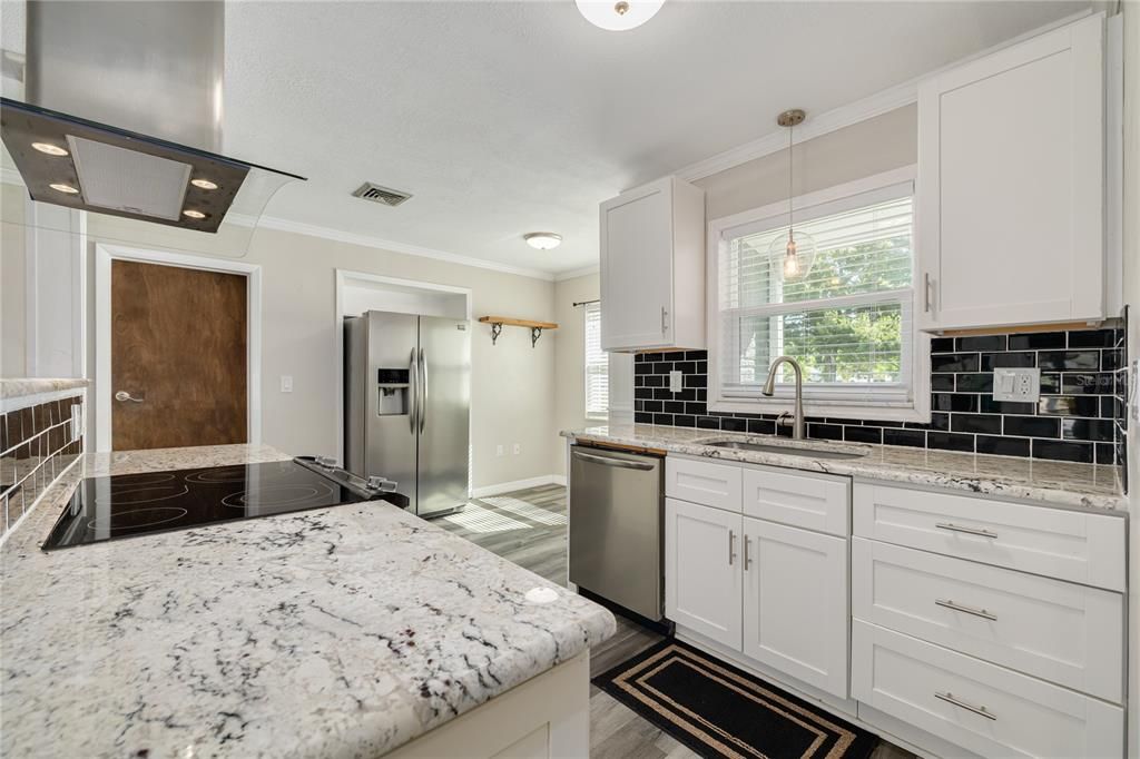 En Venta: $435,000 (3 camas, 2 baños, 1471 Pies cuadrados)