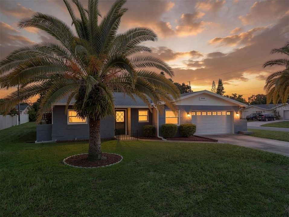 En Venta: $435,000 (3 camas, 2 baños, 1471 Pies cuadrados)