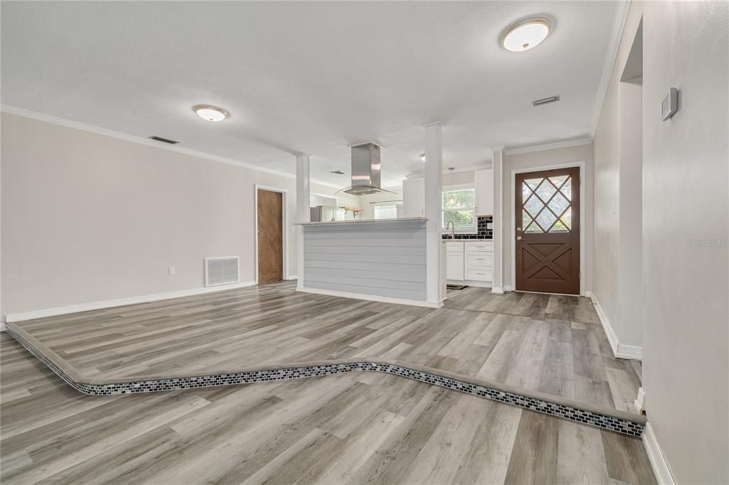 En Venta: $435,000 (3 camas, 2 baños, 1471 Pies cuadrados)