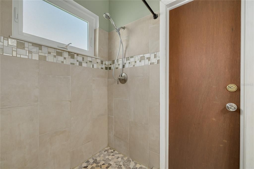 En Venta: $435,000 (3 camas, 2 baños, 1471 Pies cuadrados)