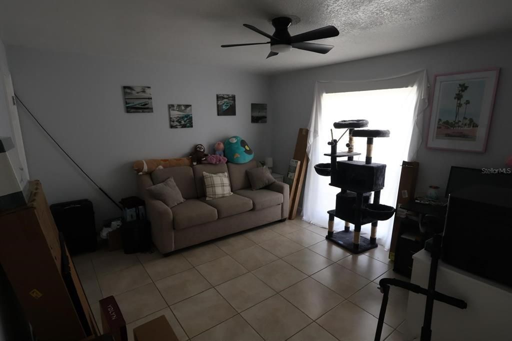 En Venta: $350,000 (3 camas, 3 baños, 1162 Pies cuadrados)