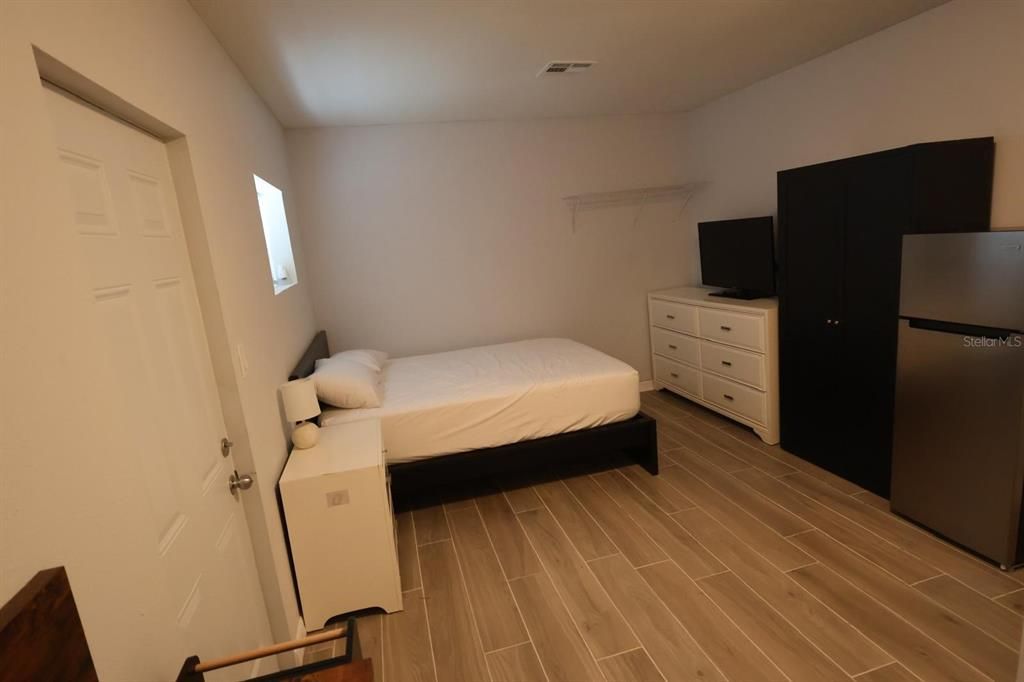 En Venta: $350,000 (3 camas, 3 baños, 1162 Pies cuadrados)