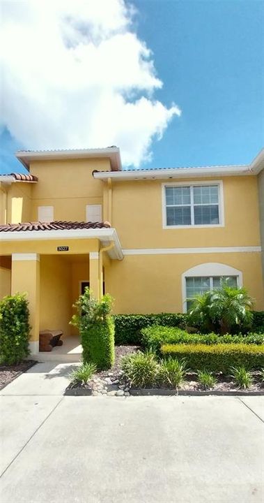 For Sale: $345,000 (4 beds, 3 baths, 1902 Square Feet)