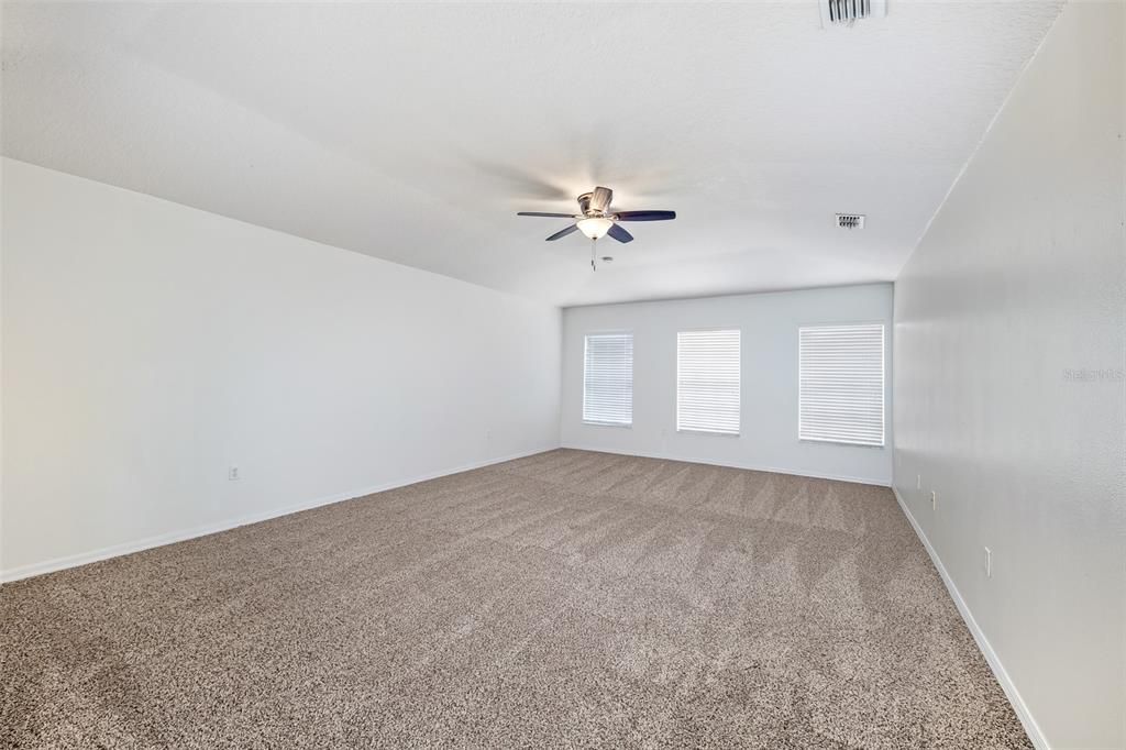 For Sale: $449,489 (6 beds, 4 baths, 3920 Square Feet)