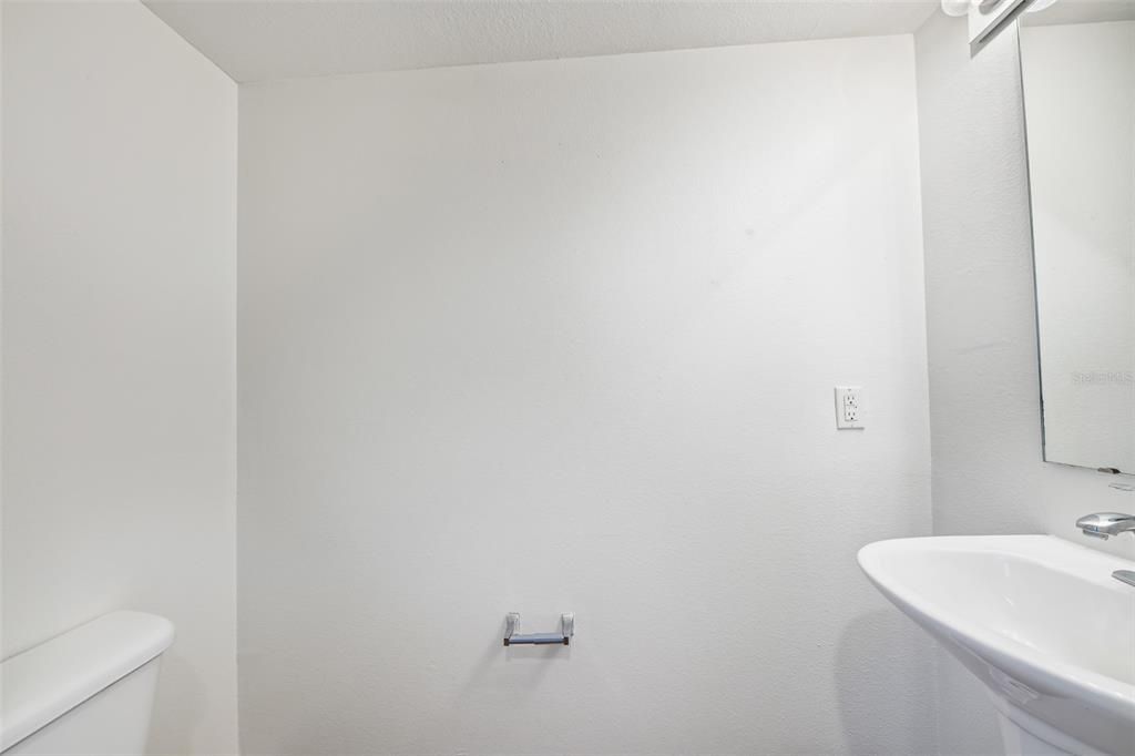 For Sale: $449,489 (6 beds, 4 baths, 3920 Square Feet)
