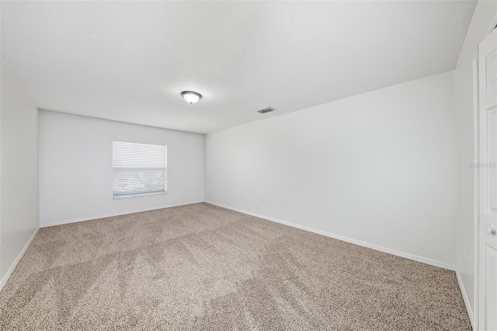 For Sale: $449,489 (6 beds, 4 baths, 3920 Square Feet)