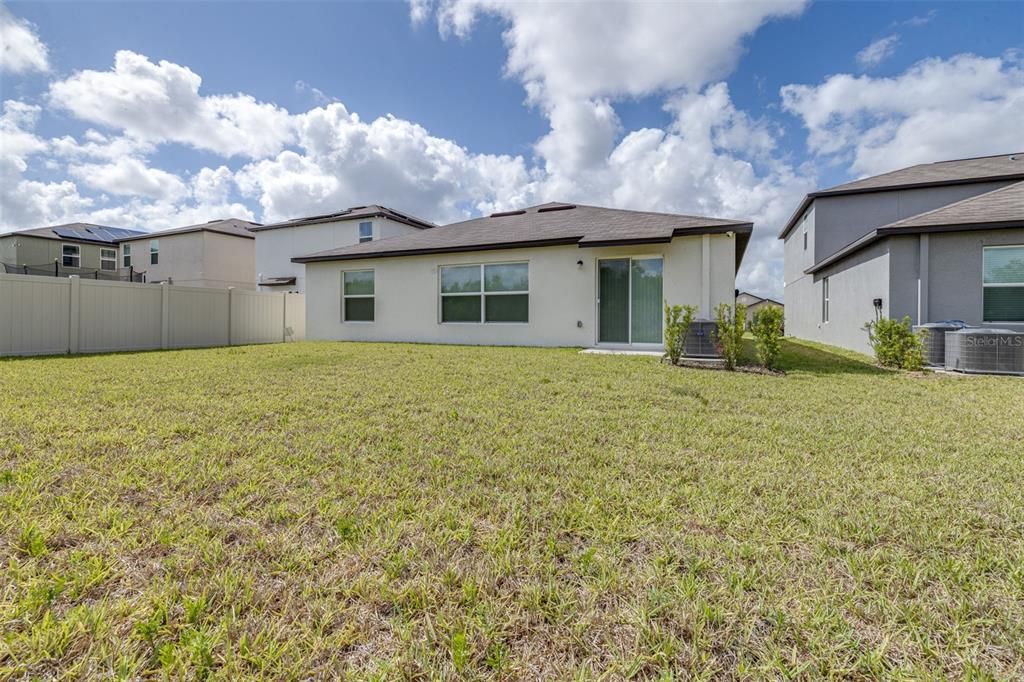 For Sale: $350,000 (4 beds, 2 baths, 1935 Square Feet)