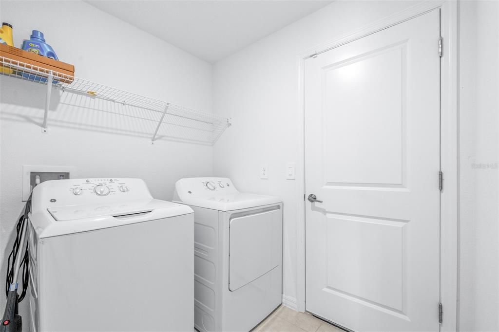 For Sale: $350,000 (4 beds, 2 baths, 1935 Square Feet)