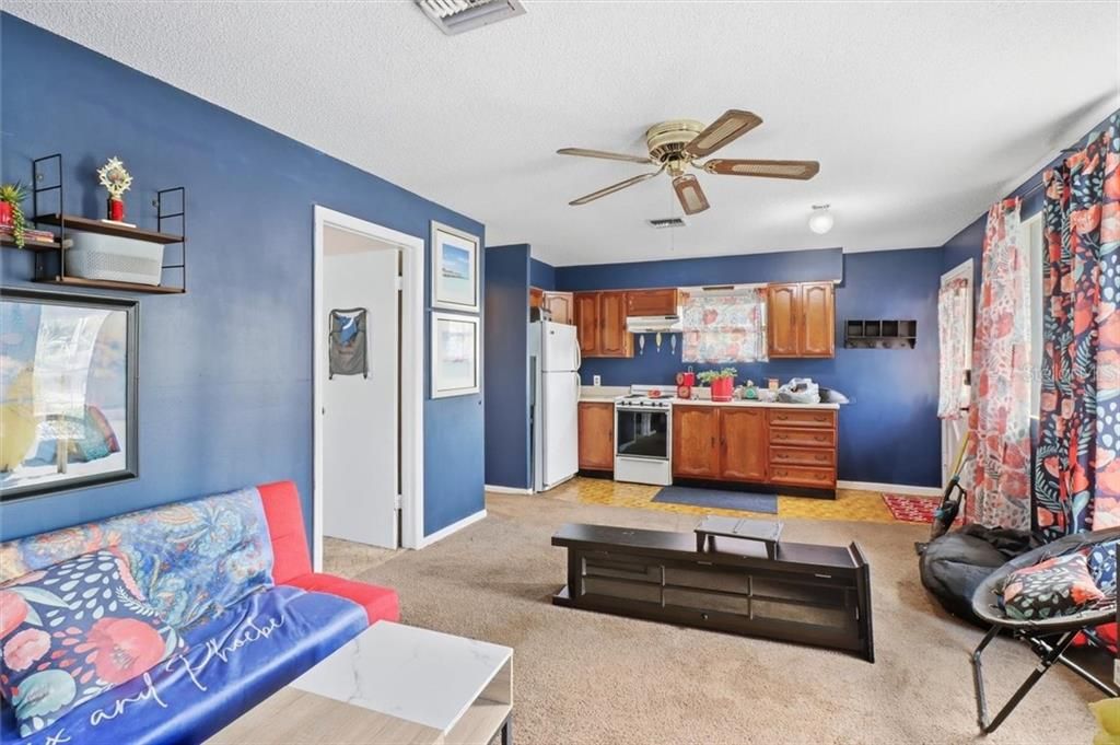 For Sale: $359,000 (4 beds, 3 baths, 2134 Square Feet)