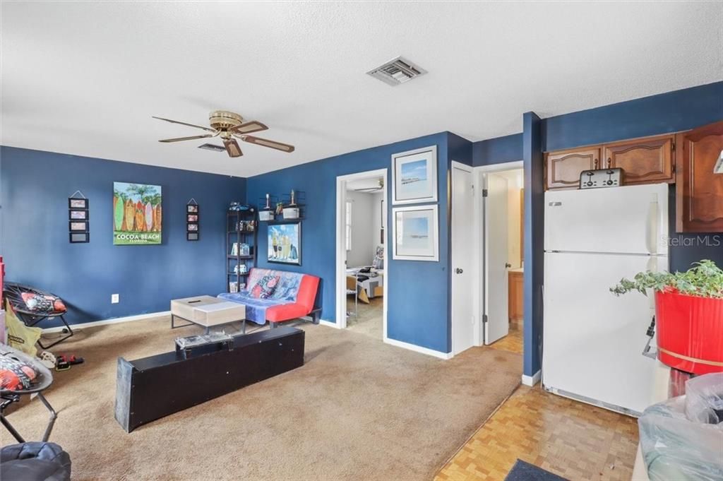 For Sale: $359,000 (4 beds, 3 baths, 2134 Square Feet)