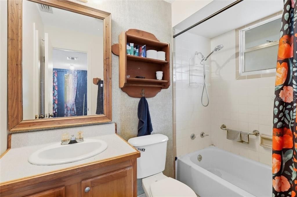 For Sale: $359,000 (4 beds, 3 baths, 2134 Square Feet)