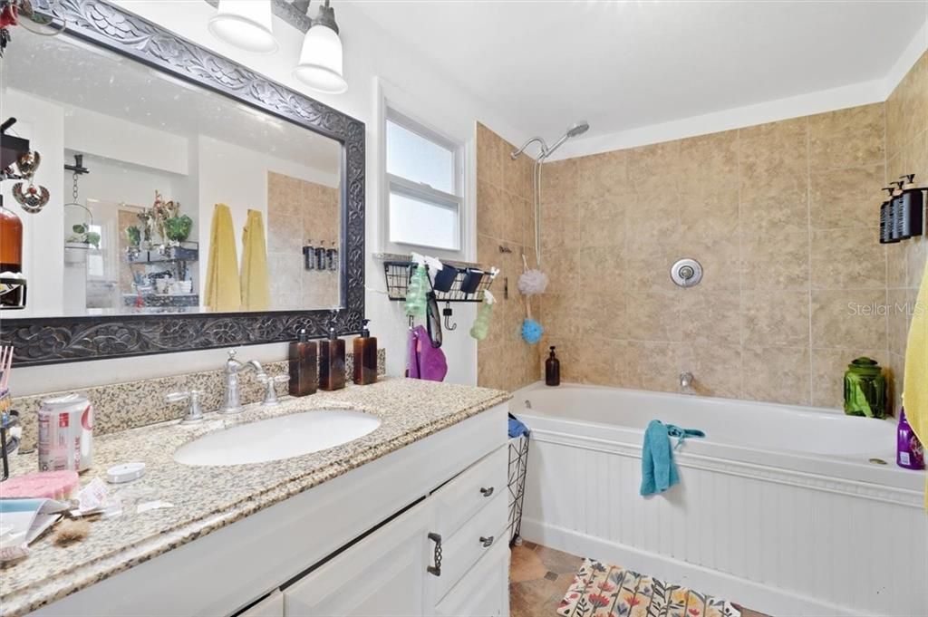 For Sale: $359,000 (4 beds, 3 baths, 2134 Square Feet)