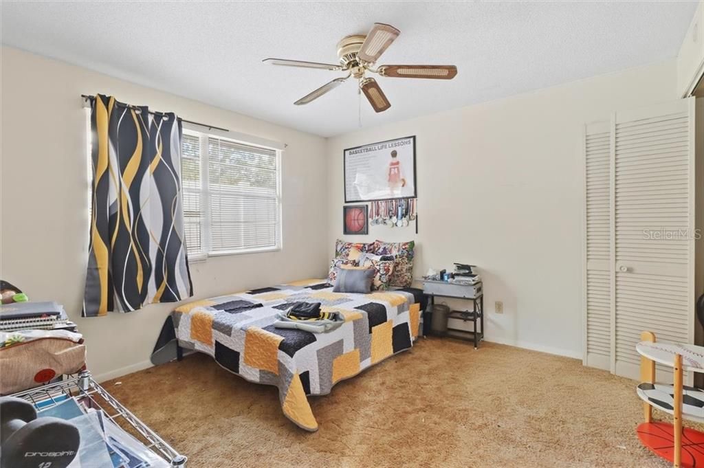 For Sale: $359,000 (4 beds, 3 baths, 2134 Square Feet)