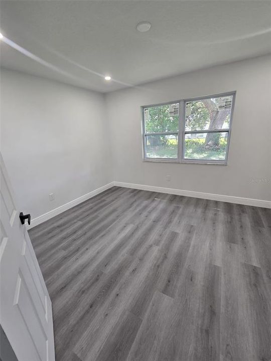 For Sale: $369,000 (3 beds, 2 baths, 1404 Square Feet)
