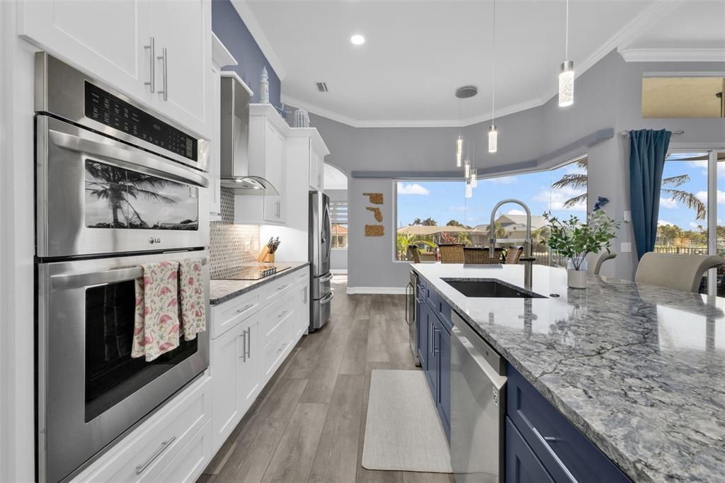 Active With Contract: $1,049,000 (3 beds, 2 baths, 2528 Square Feet)