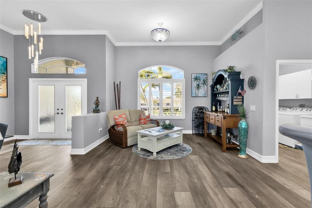 Active With Contract: $1,049,000 (3 beds, 2 baths, 2528 Square Feet)