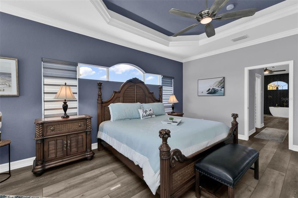 Active With Contract: $1,049,000 (3 beds, 2 baths, 2528 Square Feet)
