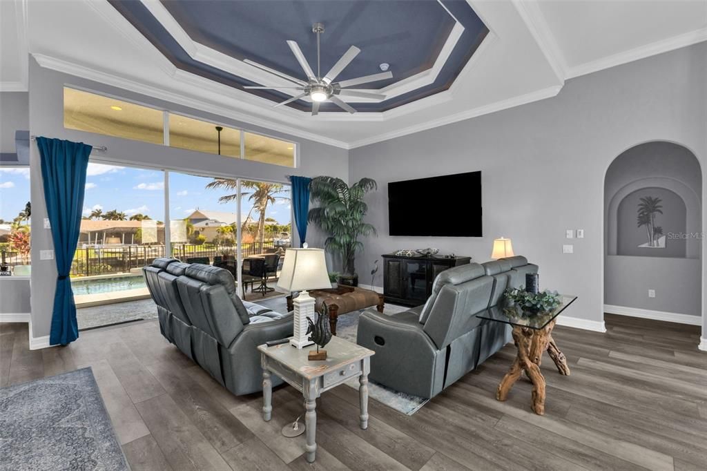 Active With Contract: $1,049,000 (3 beds, 2 baths, 2528 Square Feet)