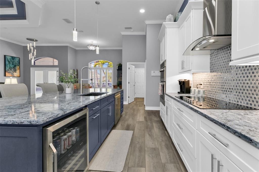 Active With Contract: $1,049,000 (3 beds, 2 baths, 2528 Square Feet)