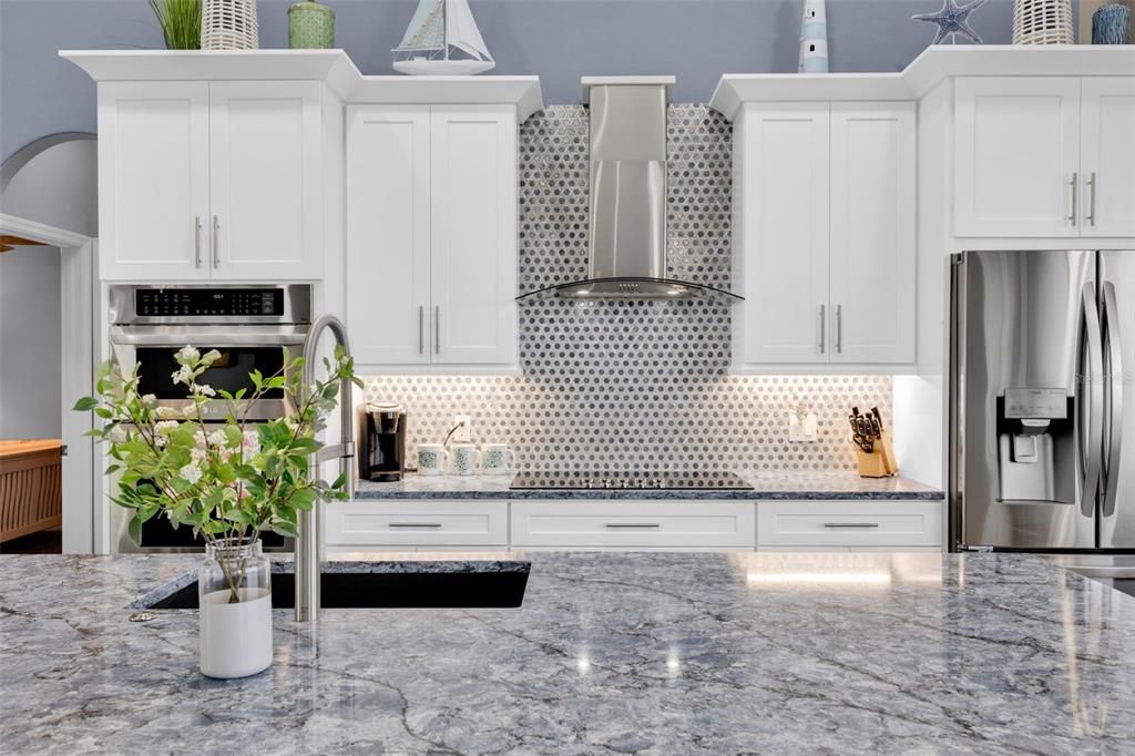 Active With Contract: $1,049,000 (3 beds, 2 baths, 2528 Square Feet)