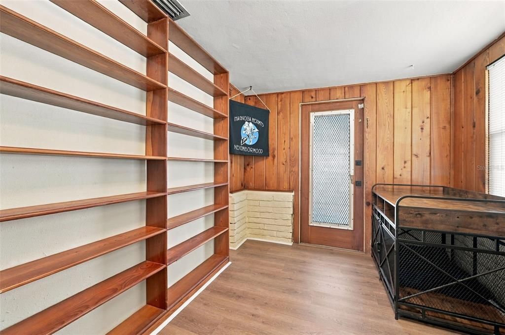 На продажу: $525,000 (3 спален, 1 ванн, 1305 Квадратных фут)