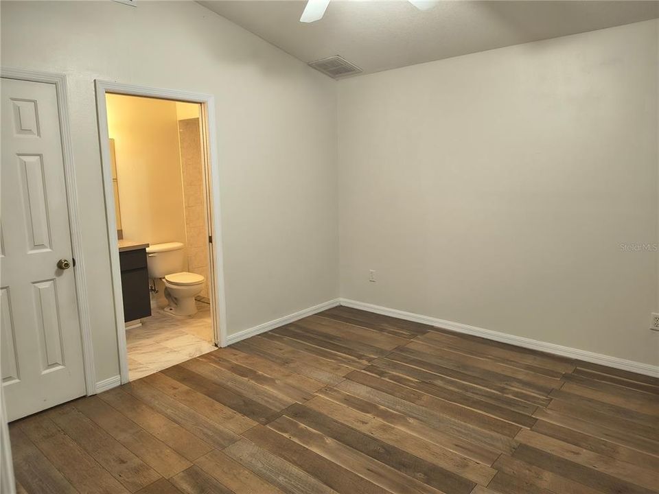 En Venta: $245,000 (3 camas, 2 baños, 1066 Pies cuadrados)