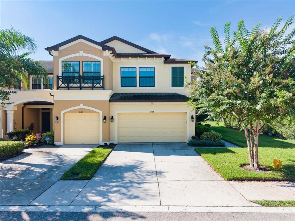 En Venta: $519,000 (3 camas, 2 baños, 2200 Pies cuadrados)