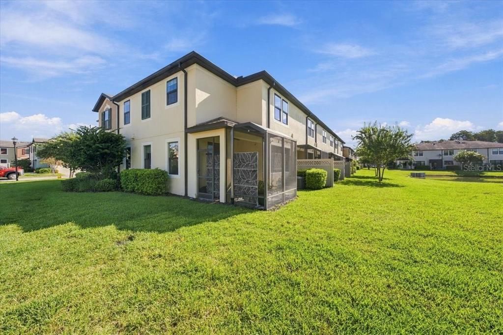 En Venta: $519,000 (3 camas, 2 baños, 2200 Pies cuadrados)