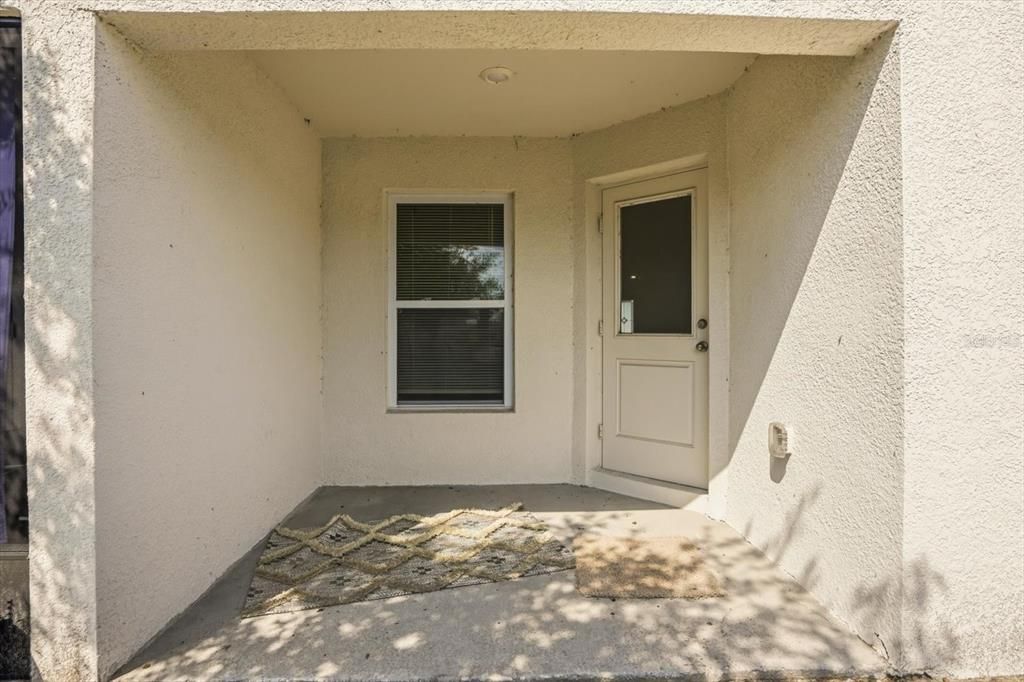 For Rent: $1,900 (3 beds, 2 baths, 1616 Square Feet)