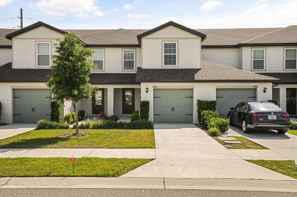 For Rent: $1,900 (3 beds, 2 baths, 1616 Square Feet)