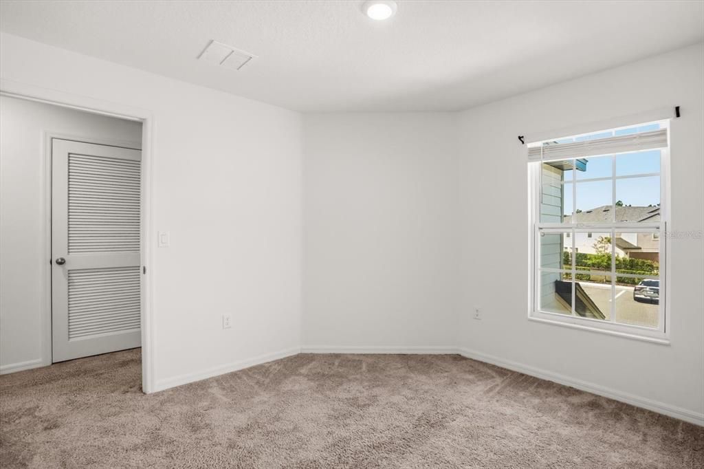 For Rent: $1,900 (3 beds, 2 baths, 1616 Square Feet)