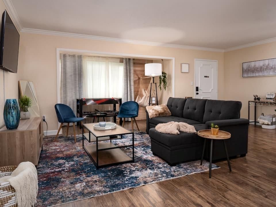 В аренду: $2,400 (4 спален, 2 ванн, 1498 Квадратных фут)