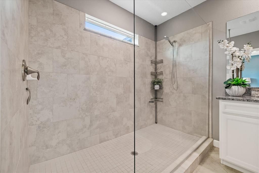 На продажу: $439,000 (3 спален, 2 ванн, 1933 Квадратных фут)
