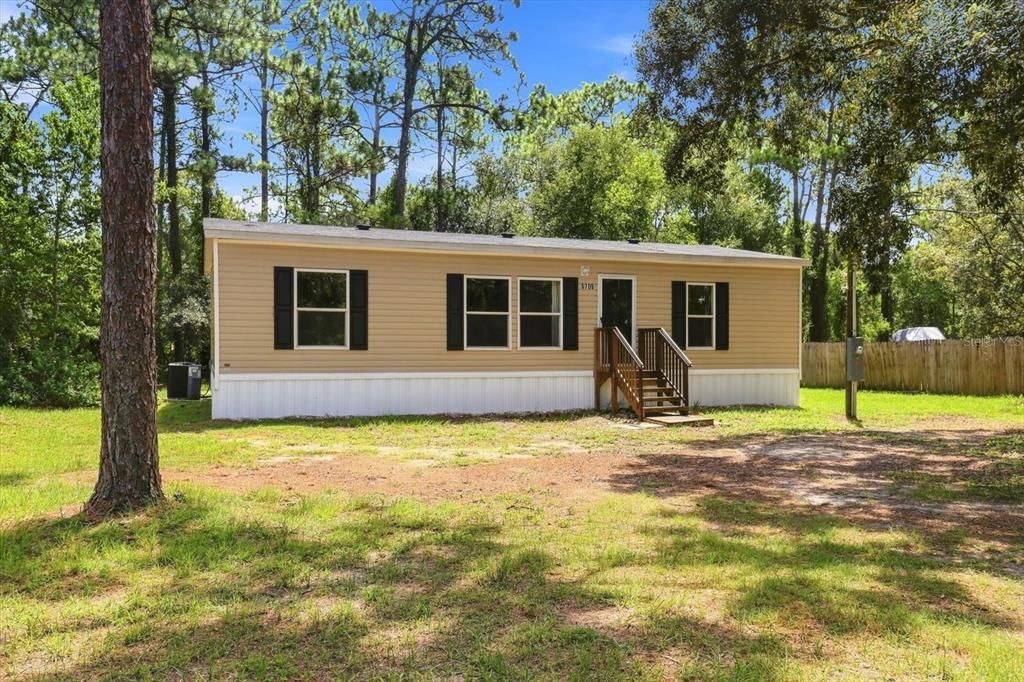 For Sale: $175,000 (3 beds, 2 baths, 1196 Square Feet)