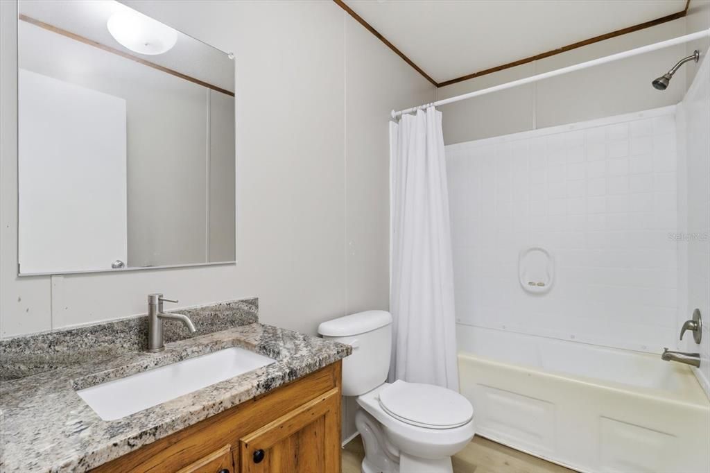 For Sale: $175,000 (3 beds, 2 baths, 1196 Square Feet)
