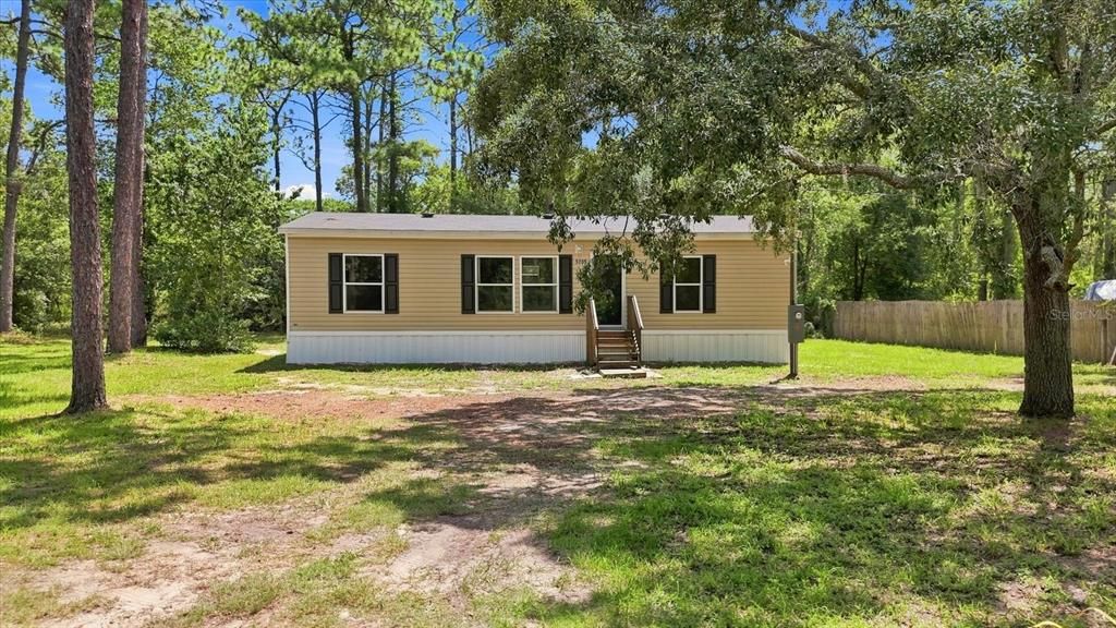 For Sale: $175,000 (3 beds, 2 baths, 1196 Square Feet)