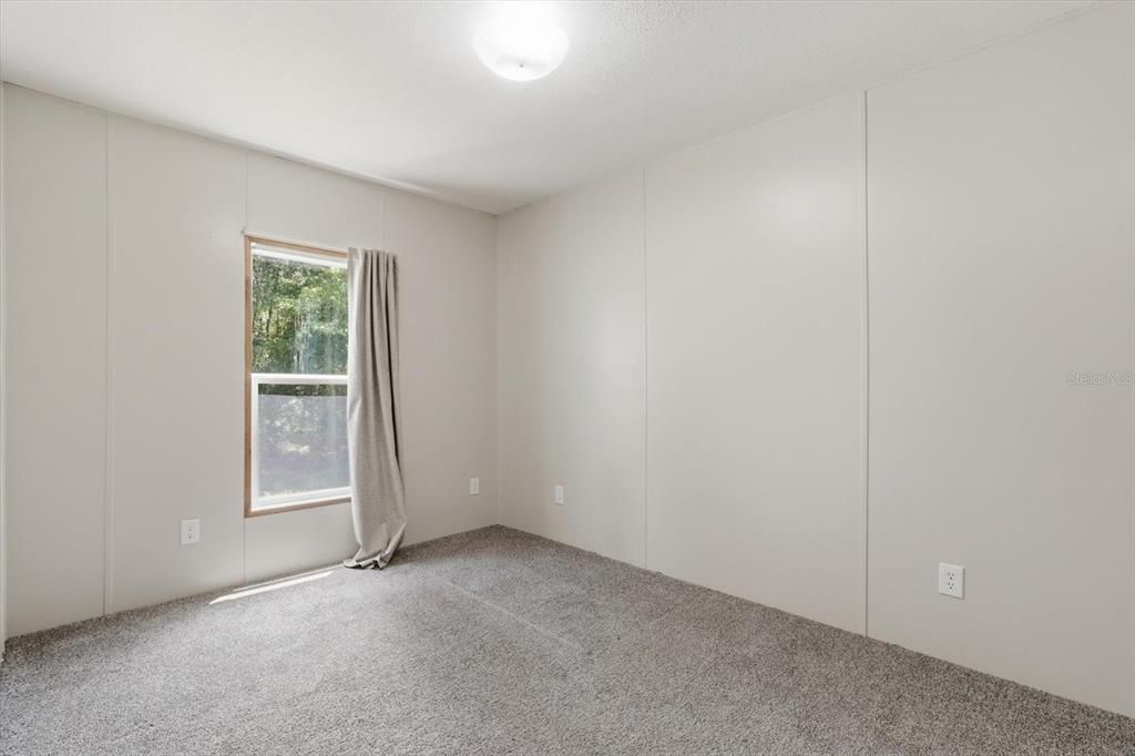 For Sale: $175,000 (3 beds, 2 baths, 1196 Square Feet)