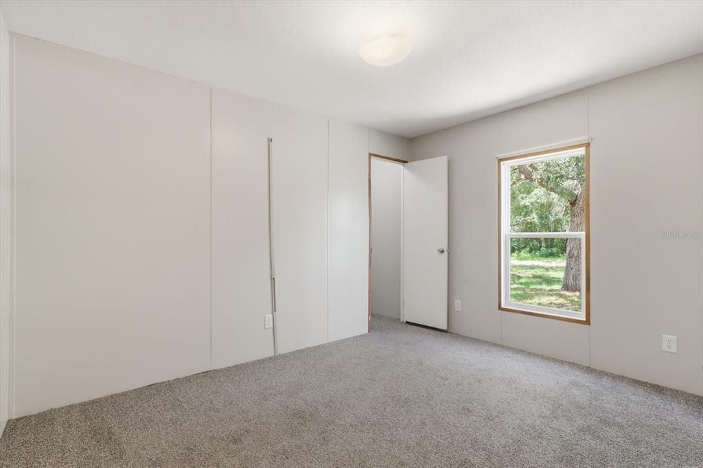 For Sale: $175,000 (3 beds, 2 baths, 1196 Square Feet)
