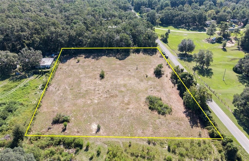 На продажу: $120,000 (2.20 acres)