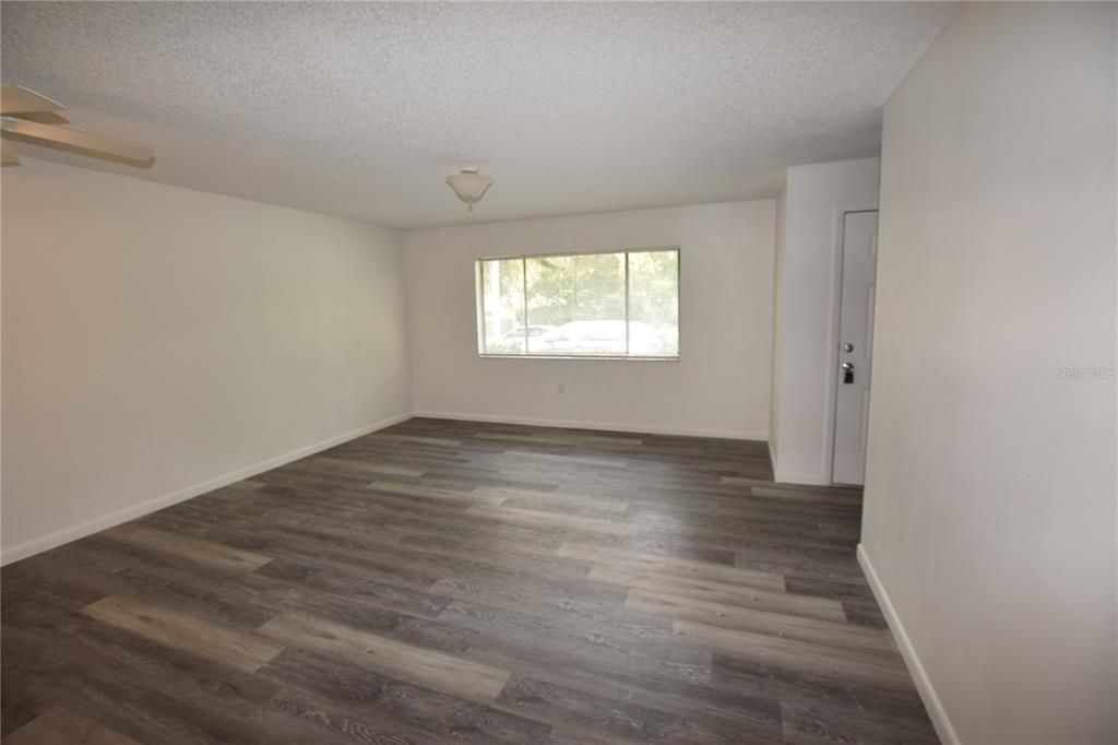 В аренду: $1,825 (3 спален, 2 ванн, 1322 Квадратных фут)