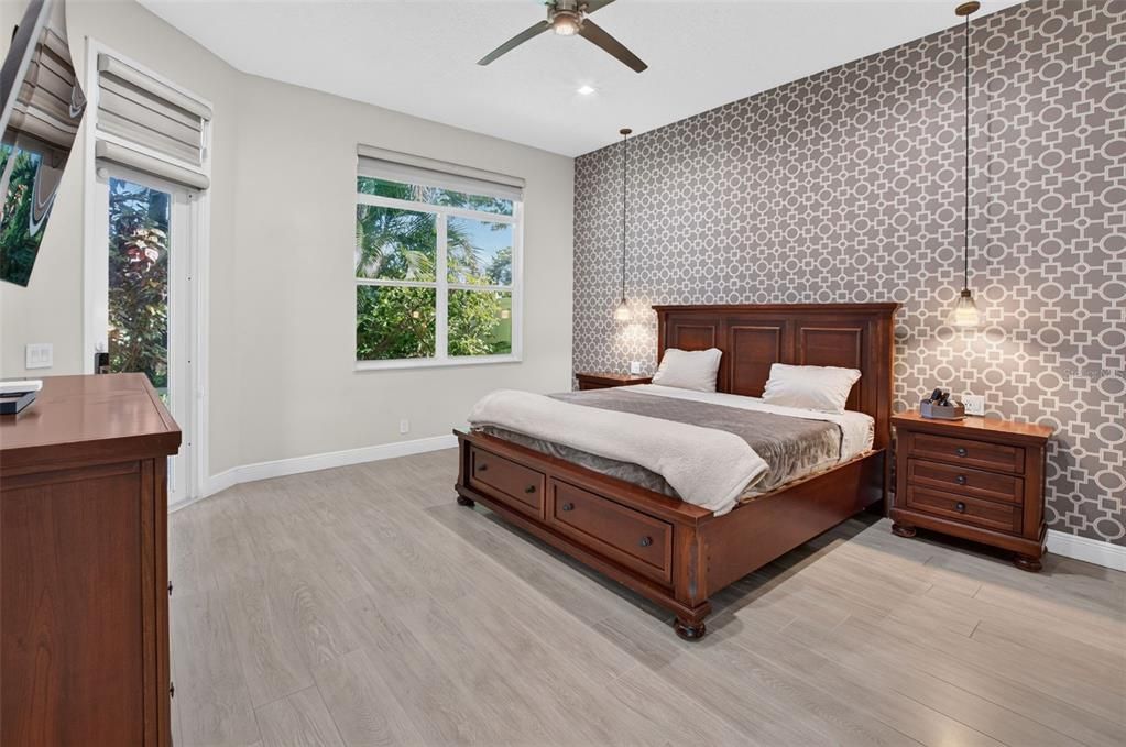 For Sale: $700,000 (3 beds, 2 baths, 1779 Square Feet)
